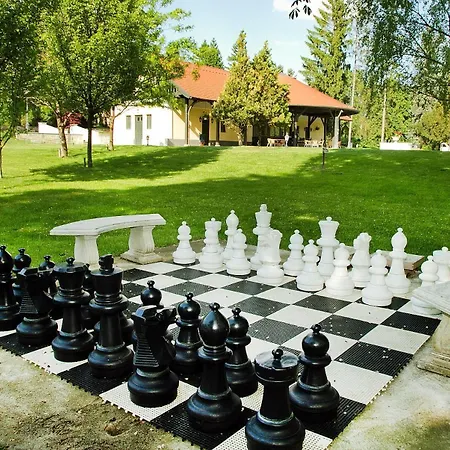 Hotell Castle Grof Degenfeld