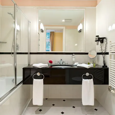 Castle Grof Degenfeld Hotell 4*