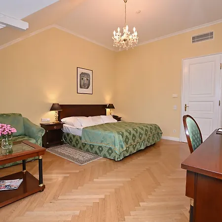 Castle Grof Degenfeld 4*