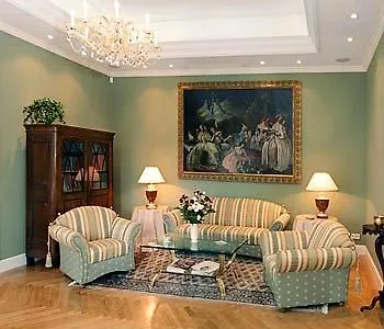 Castle Grof Degenfeld 호텔 4*