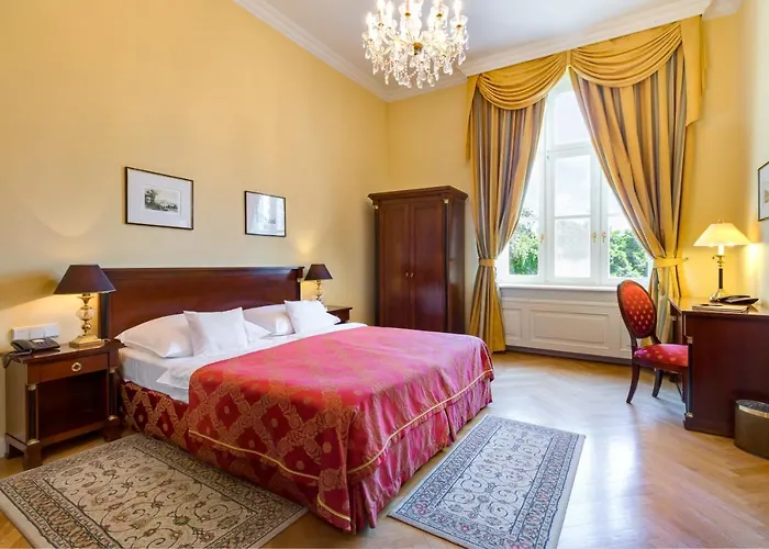 Hotel Castle Grof Degenfeld Superior
