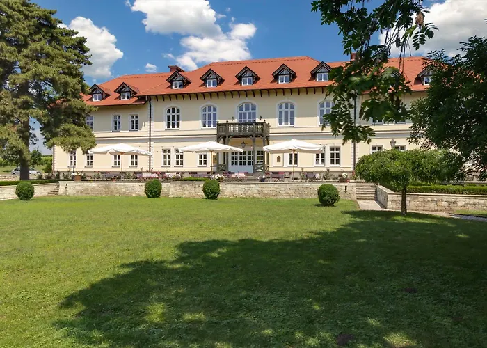 Castle Grof Degenfeld Superior Tarcal