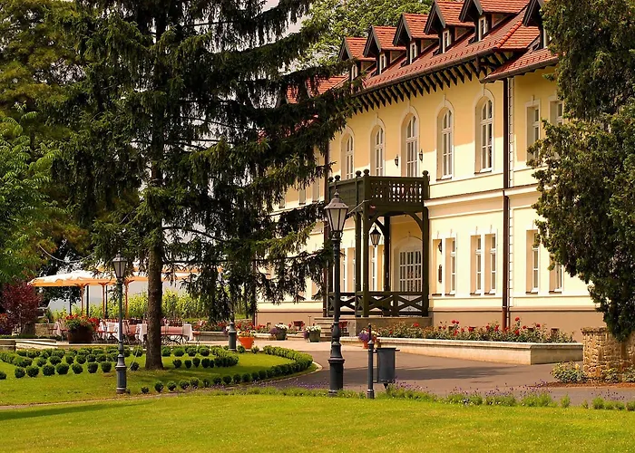 Hotel Castle Grof Degenfeld Superior 4*