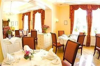 Castle Grof Degenfeld Superior 酒店 陶尔查